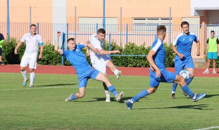 df7a3f75-b65b-4eeb-9d18-e2db838e07a8_0002_Background-768x457