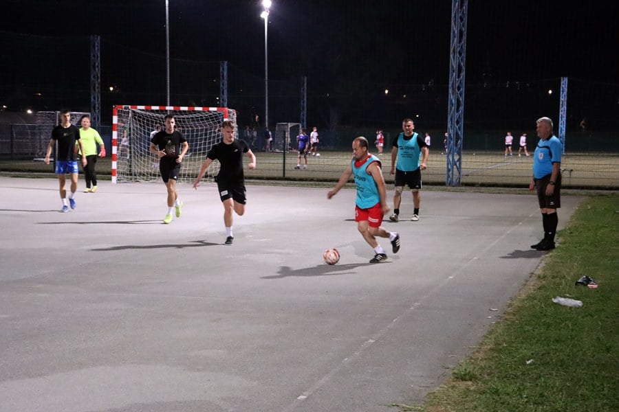 880276cf-4031-4402-ad98-498352cbad6f